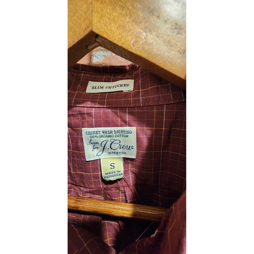 j crew slim small untucked shirt New W Tag Red. Bin 24 - Picture 3 of 10